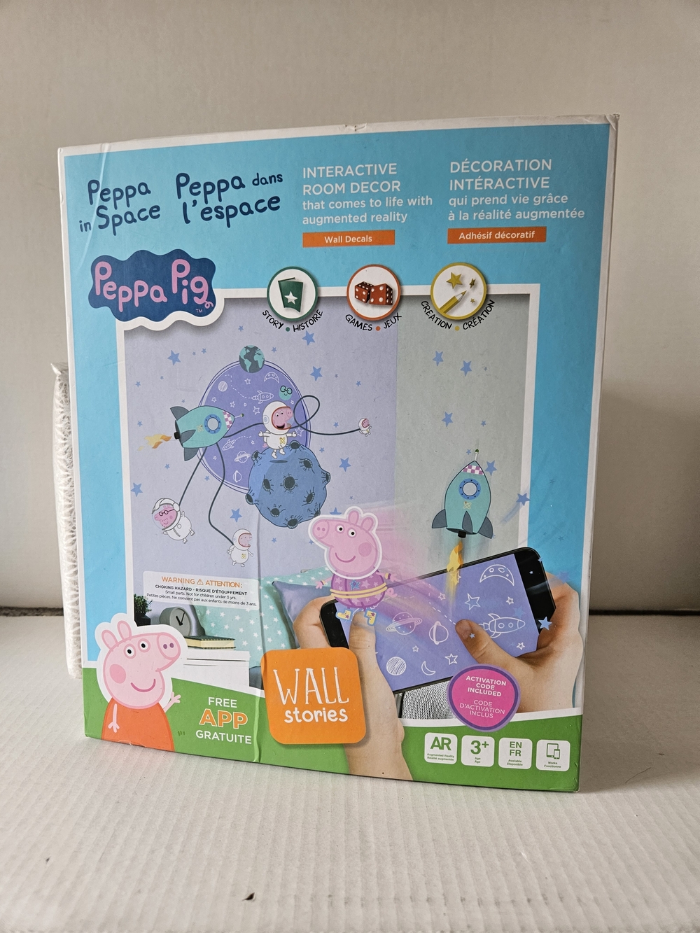 Peppa Pig Interactive Wall Decal - Blue Space Theme